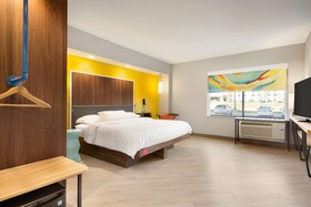 Tru by Hilton Cheyenne