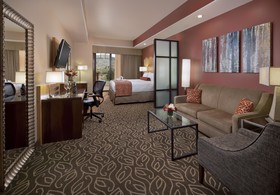 Best Western Premier Ivy Inn & Suites