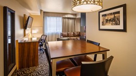 Best Western Premier Ivy Inn & Suites