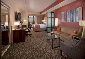 Best Western Premier Ivy Inn & Suites
