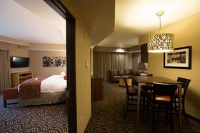 Best Western Premier Ivy Inn & Suites