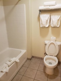 Cody Legacy Inn And Suites
