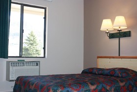 Green Creek Inn and RV Park