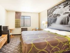 Super 8 by Wyndham Dubois