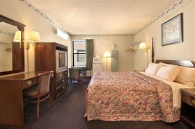 Days Inn by Wyndham Evanston WY