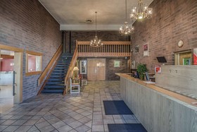 Evanston Inn Exit 6
