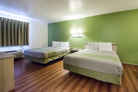 Evanston Inn Exit 6