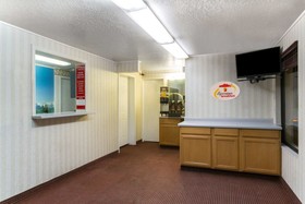 Super 8 by Wyndham Evanston