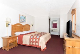 Super 8 by Wyndham Evanston