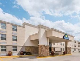 Days Inn by Wyndham Gillette