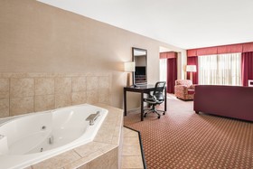 Holiday Inn Express & Suites Gillette