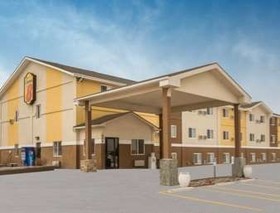 Super 8 by Wyndham Gillette