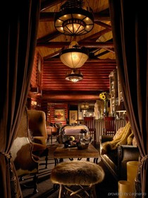 Rustic Inn Creekside Resort & Spa