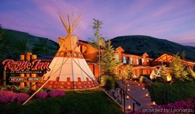 Rustic Inn Creekside Resort & Spa
