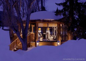 Rustic Inn Creekside Resort & Spa