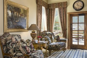 Rusty Parrot Lodge and Spa