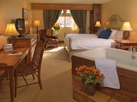 Rusty Parrot Lodge and Spa