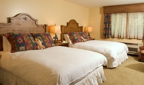Rusty Parrot Lodge and Spa