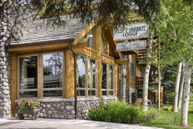 Rusty Parrot Lodge and Spa