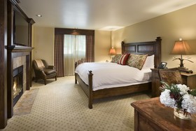 Rusty Parrot Lodge and Spa