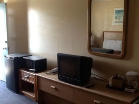 Silver Spur Motel Lander