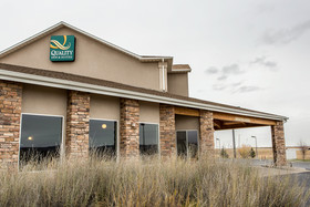Comfort Inn & Suites Near University of Wyoming