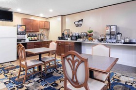 Travelodge by Wyndham Laramie