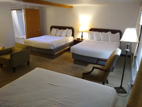 Town House Motel