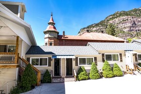 Abram Inn and Suites