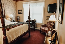 China Clipper Inn