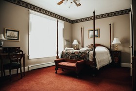 China Clipper Inn