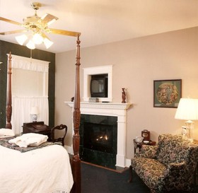 China Clipper Inn