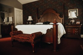 China Clipper Inn