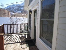 China Clipper Inn
