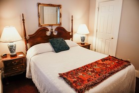 China Clipper Inn