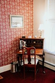 China Clipper Inn