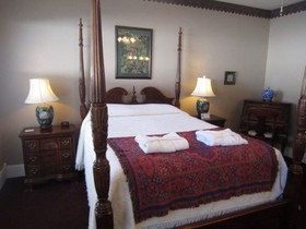 China Clipper Inn