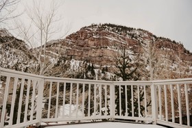 China Clipper Inn