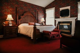 China Clipper Inn