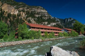 Hotel Hot Springs Inn