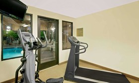 Pinedale Hotel & Suites