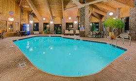 Pinedale Hotel & Suites