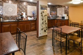 Pronghorn Inn