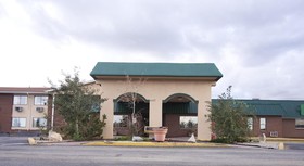 Days Inn by Wyndham Rawlins