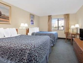 Days Inn by Wyndham Rawlins