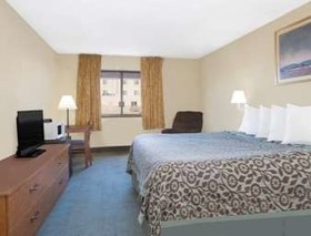 Days Inn by Wyndham Rawlins