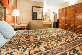 Riverton Inn & Suites