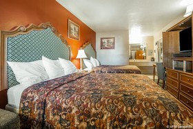 Riverton Inn & Suites