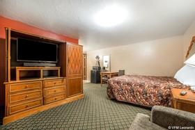 Riverton Inn & Suites