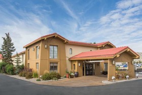 Spark by Hilton Rock Springs